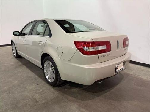 2006 Lincoln Zephyr Sedan 4D