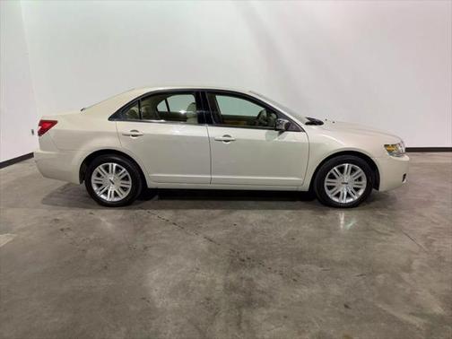 2006 Lincoln Zephyr Sedan 4D