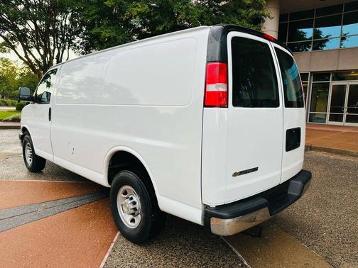 2023 Chevrolet Express 2500 RWD 2500 Regular Wheelbase WT