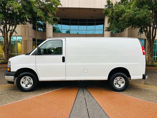 2023 Chevrolet Express 2500 RWD 2500 Regular Wheelbase WT