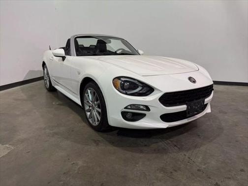 2017 FIAT 124 Spider Base
