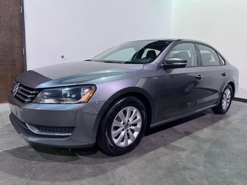 2014 Volkswagen Passat 1.8T S