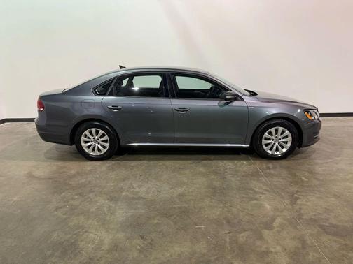 2014 Volkswagen Passat 1.8T S