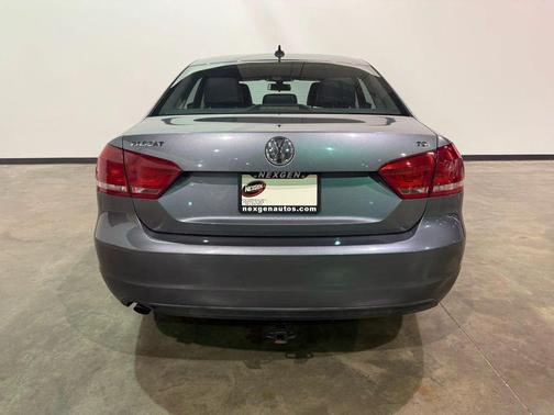 2014 Volkswagen Passat 1.8T S