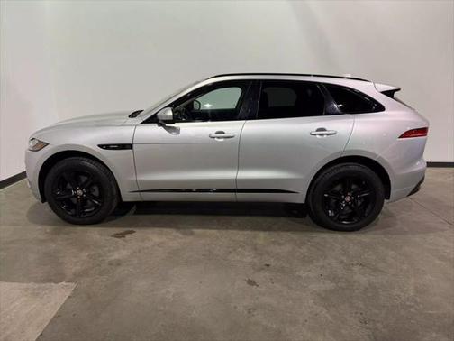 2017 Jaguar F-PACE 35t R-Sport