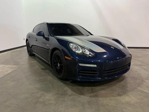 2014 Porsche Panamera 4