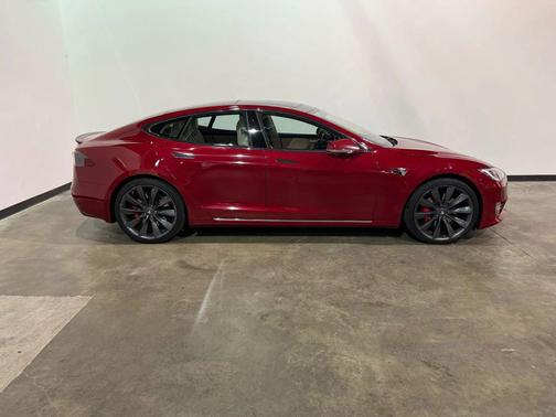 2017 Tesla Model S Performance