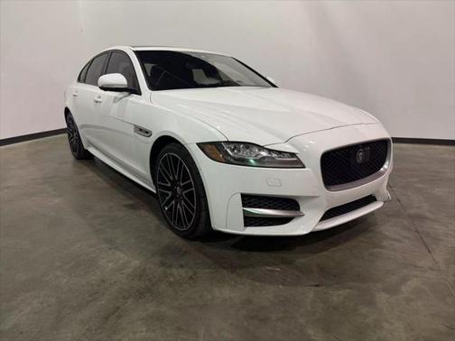 2016 Jaguar XF 35t R-Sport