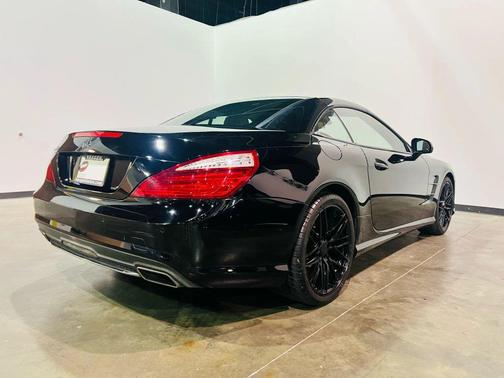 2014 Mercedes-Benz SL-Class Roadster 2D SL550 4.6L V8 Turbo
