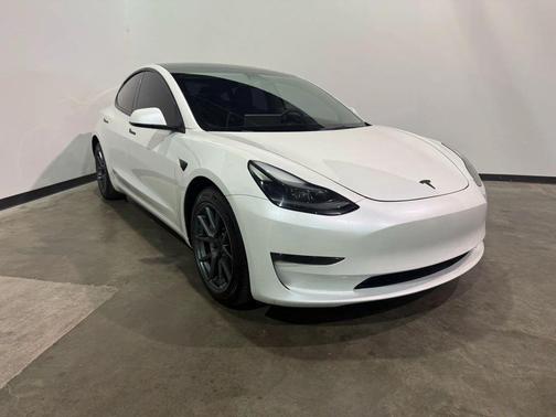 2023 Tesla Model 3 Standard Range