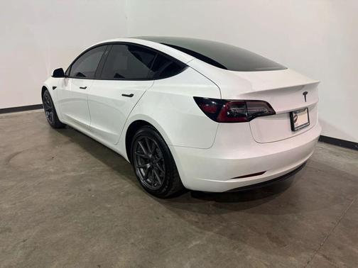 2023 Tesla Model 3 Standard Range