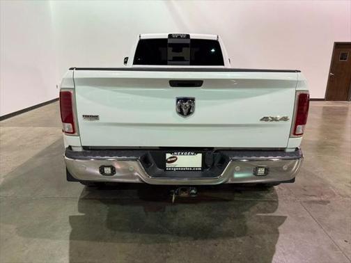 2018 RAM 3500 Laramie Crew Cab 4x4 8' Box