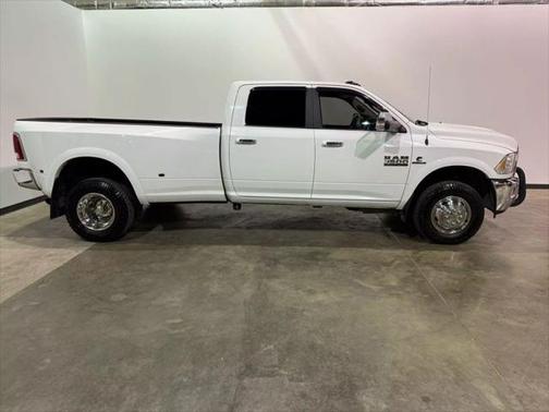 2018 RAM 3500 Laramie Crew Cab 4x4 8' Box