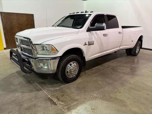 2018 RAM 3500 Laramie Crew Cab 4x4 8' Box