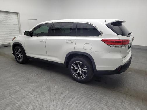 Blizzard Pearl 2019 Toyota Highlander LE I4