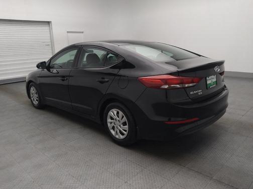 2018 Hyundai ELANTRA SE