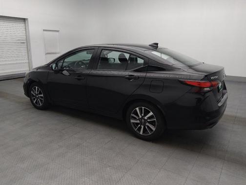 Super Black 2021 Nissan Versa 1.6 SV