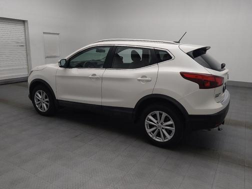 White 2018 Nissan Rogue Sport SV
