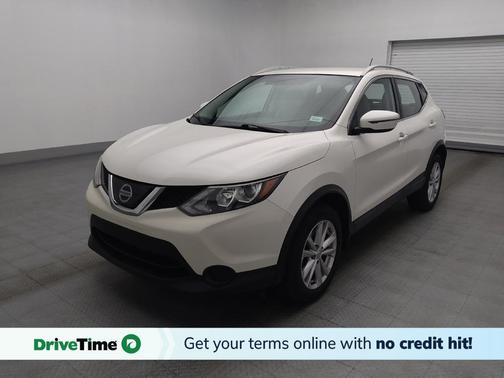 White 2018 Nissan Rogue Sport SV