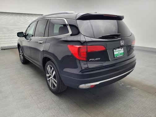 Crystal Black Pearl 2018 Honda Pilot Touring