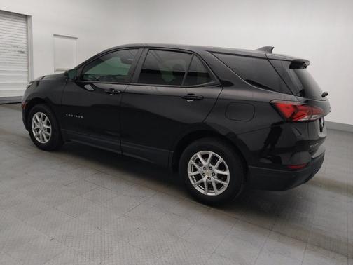 Mosaic Black Metallic 2022 Chevrolet Equinox LS