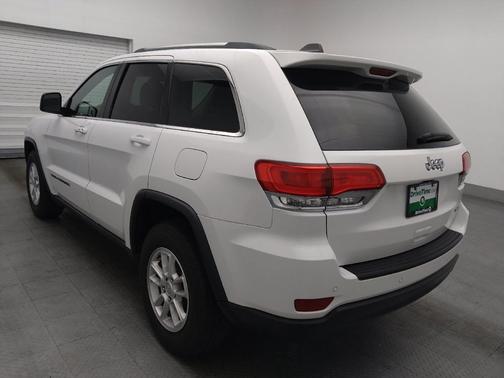 Bright White Clearcoat 2019 Jeep Grand Cherokee Laredo