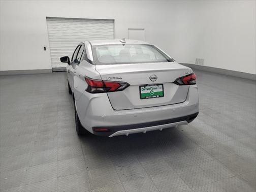 2023 Nissan Versa 1.6 SV