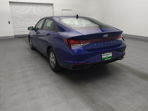 2023 Hyundai ELANTRA SE