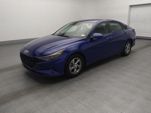 2023 Hyundai ELANTRA SE