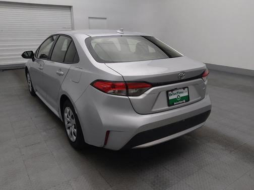 Classic Silver Metallic 2020 Toyota Corolla LE