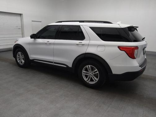 White 2020 Ford Explorer XLT