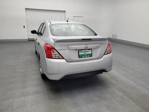 2019 Nissan Versa 1.6 S+