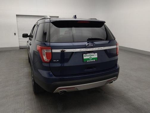 Blue Jeans Metallic 2017 Ford Explorer XLT