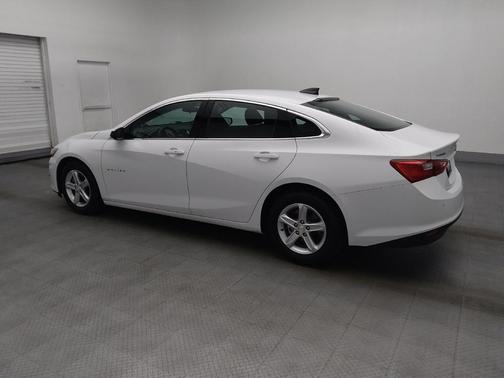 Summit White 2023 Chevrolet Malibu 1LS
