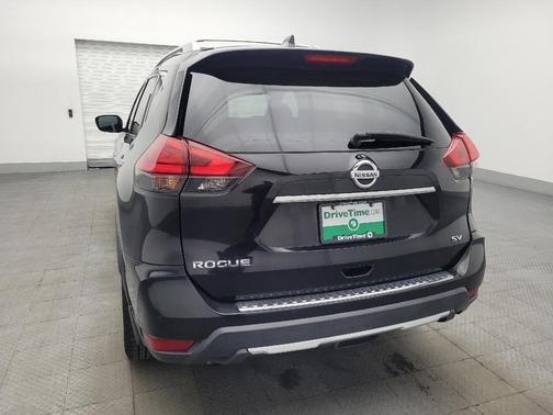 Magnetic Black 2017 Nissan Rogue SV