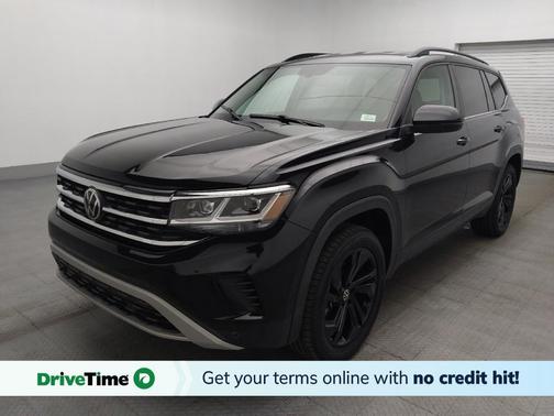 Deep Black Pearl 2022 Volkswagen Atlas 2.0T SE w/Technology