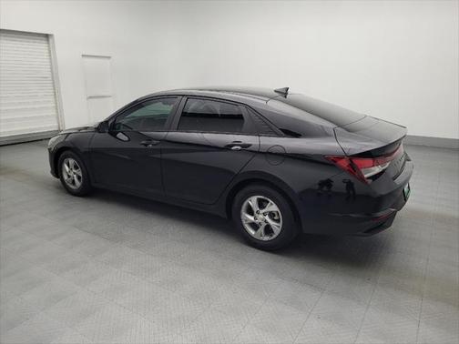 2021 Hyundai ELANTRA SE