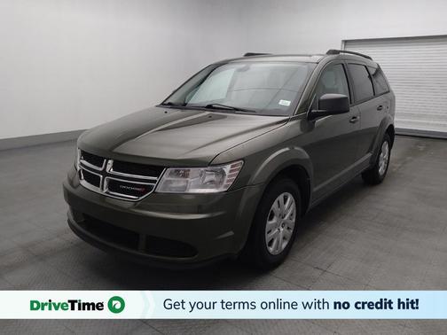 Olive Green Pearlcoat 2018 Dodge Journey SE