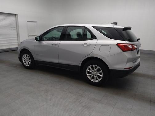 Silver Ice Metallic 2019 Chevrolet Equinox LS