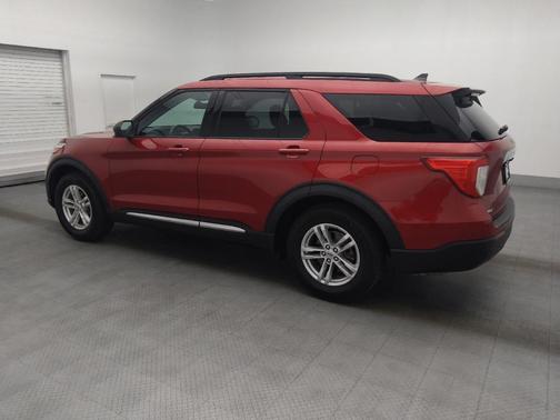 Rapid Red Metallic Tinted Clearcoat 2021 Ford Explorer XLT