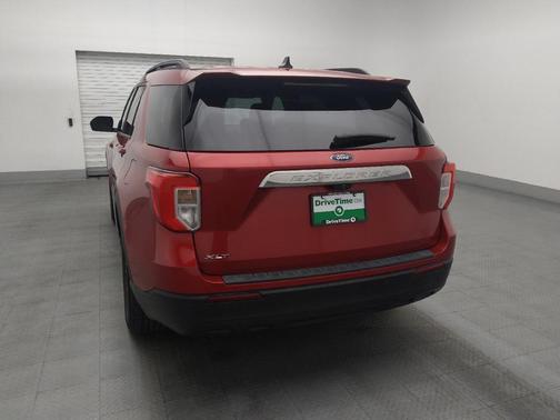 Rapid Red Metallic Tinted Clearcoat 2021 Ford Explorer XLT