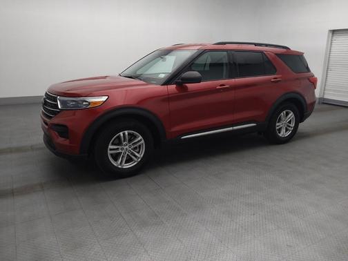Rapid Red Metallic Tinted Clearcoat 2021 Ford Explorer XLT