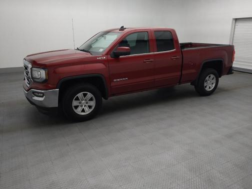 Red 2018 GMC Sierra 1500 SLE