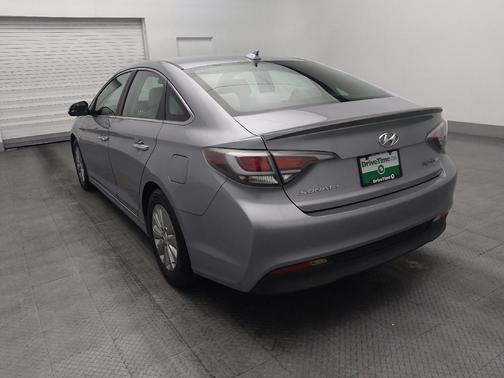 2016 Hyundai SONATA Hybrid SE