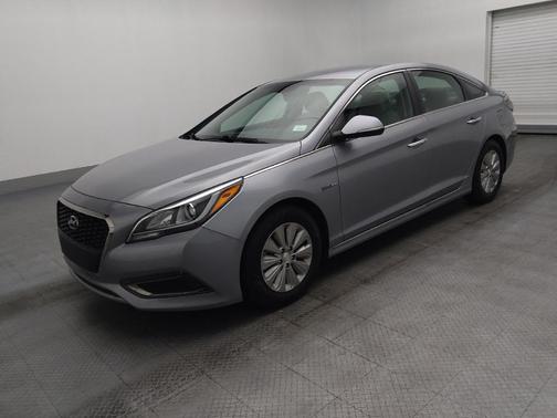 2016 Hyundai SONATA Hybrid SE