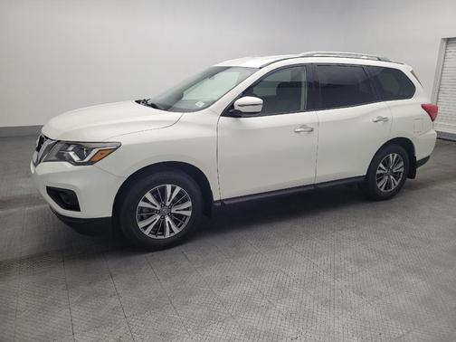 2019 Nissan Pathfinder S