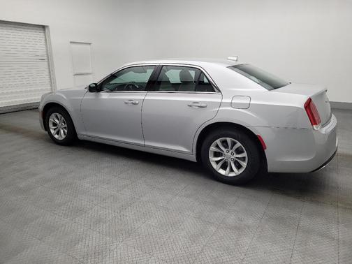 2020 Chrysler 300 Touring