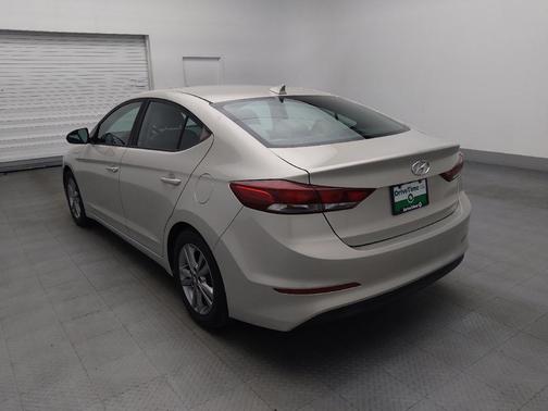 Mineral Beige Pearl 2018 Hyundai ELANTRA Value Edition
