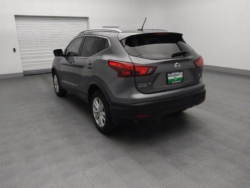 2018 Nissan Rogue Sport SV