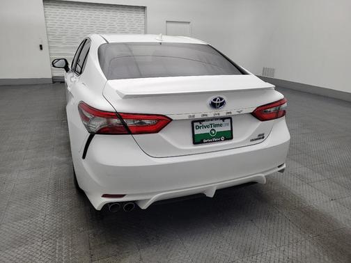 2019 Toyota Camry Hybrid SE